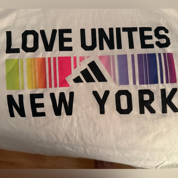 Adidas Love Unites New York Pride t-shirt in white cotton jersey men’s size 2XL - Picture 2 of 4